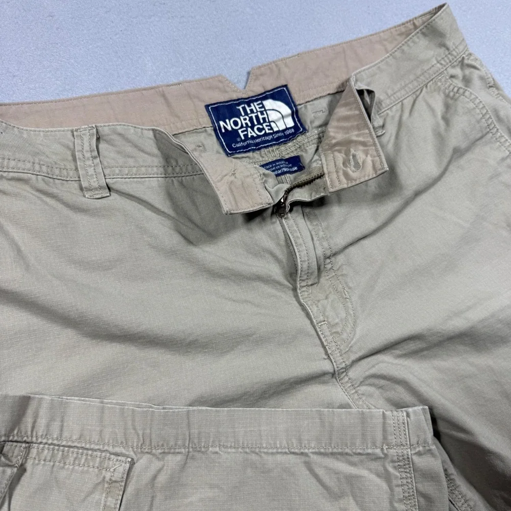 The North Face Men Khaki Tan Ripstop Cargo Shorts Size 36 Regular Outdoor Casual